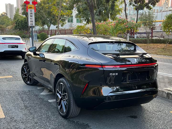 Фото 3 - Avatr 11