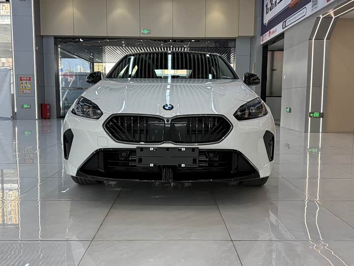 Photo 2 - BMW 2 Series