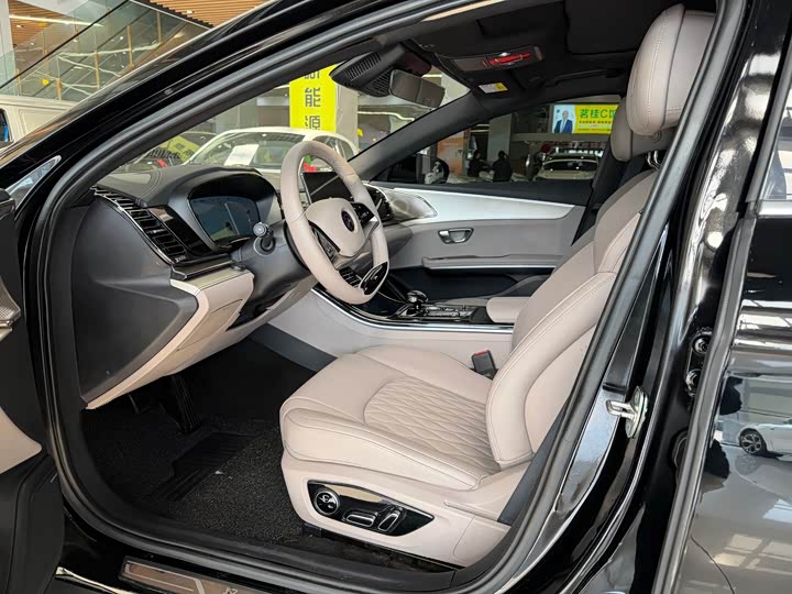 Фото 9 - BYD Han