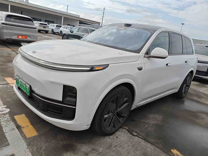 Фото 1 - LiXiang L9