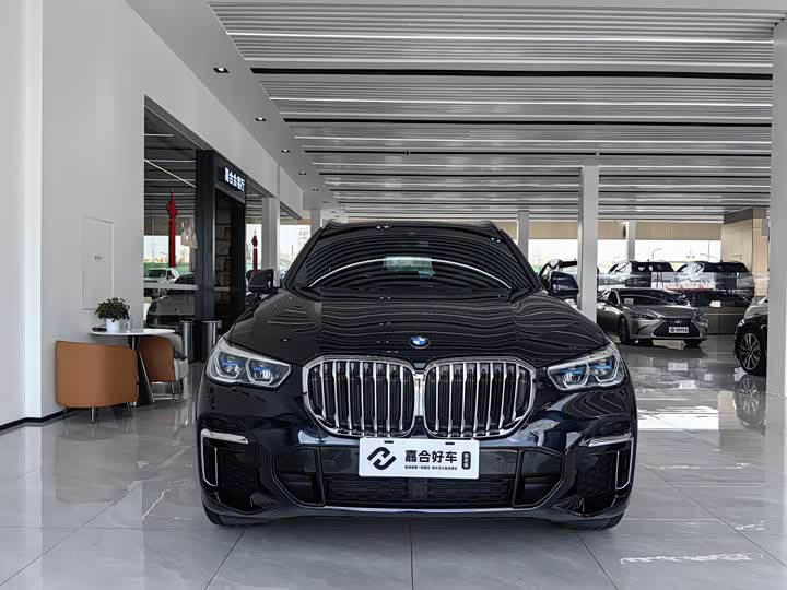 Фото 2 - BMW X5