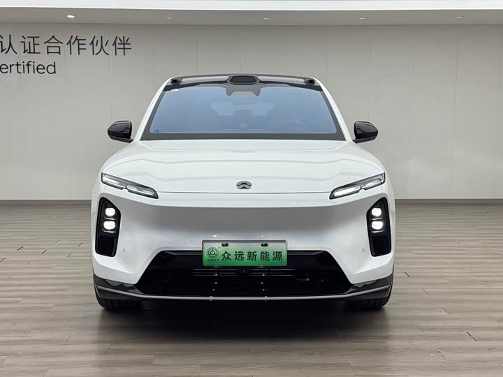 Фото 2 - Nio EC6