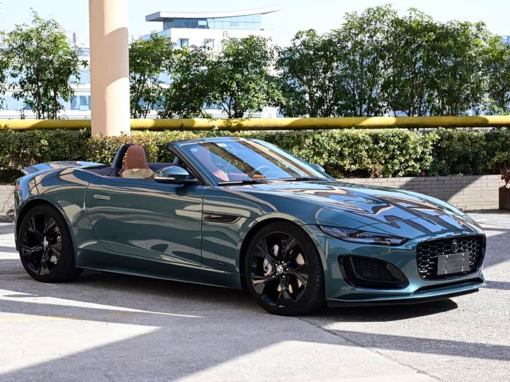 Photo 4 - Jaguar F-Type