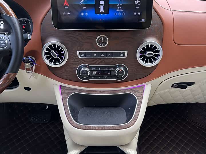 Фото 7 - Mercedes-Benz Vito