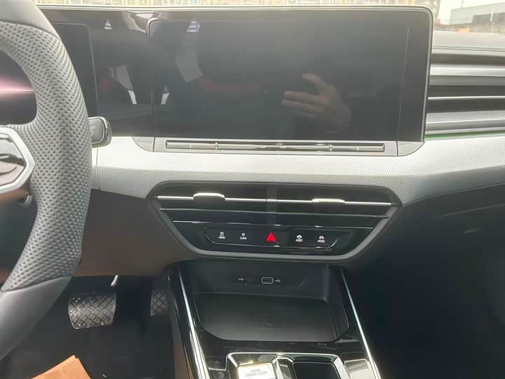 Photo 9 - Volkswagen Lamando L