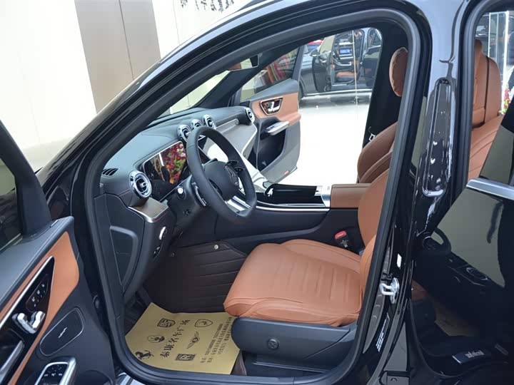 Фото 4 - Mercedes-Benz GLC-Class