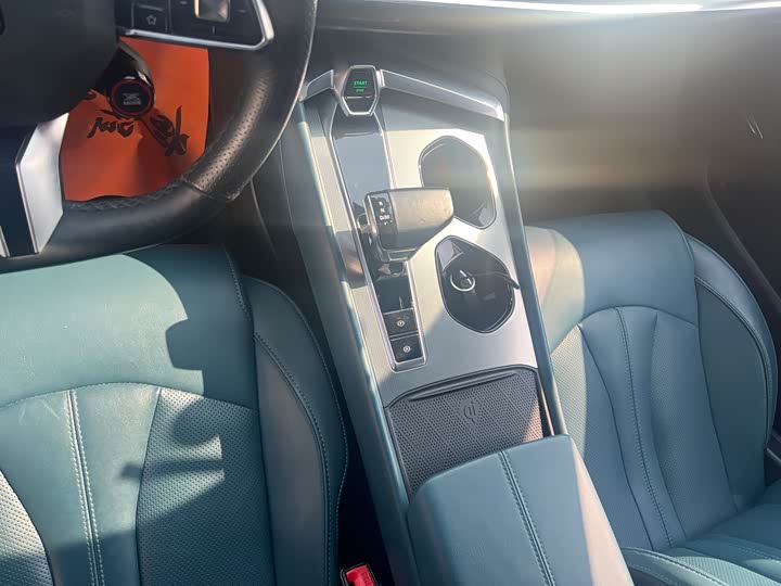 Фото 9 - MG Motor 7