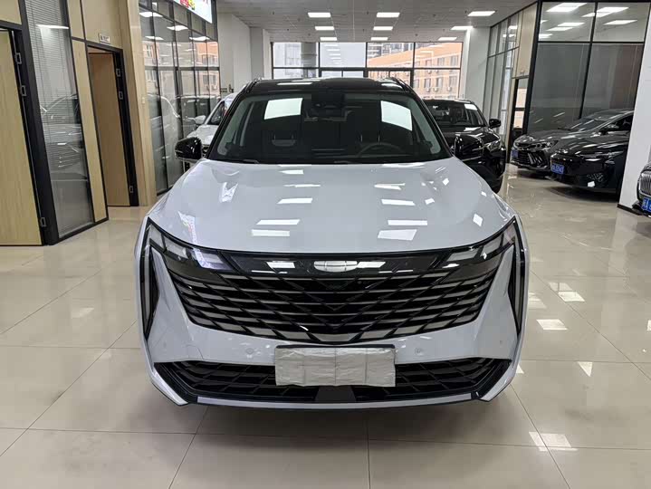 Photo 2 - Geely Atlas L