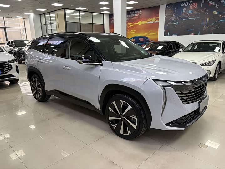 Photo 3 - Geely Atlas L