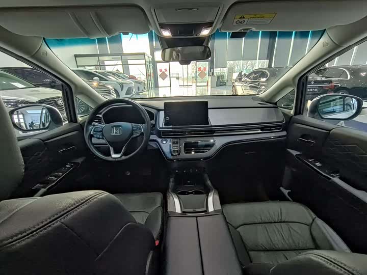 Фото 6 - Honda Elysion