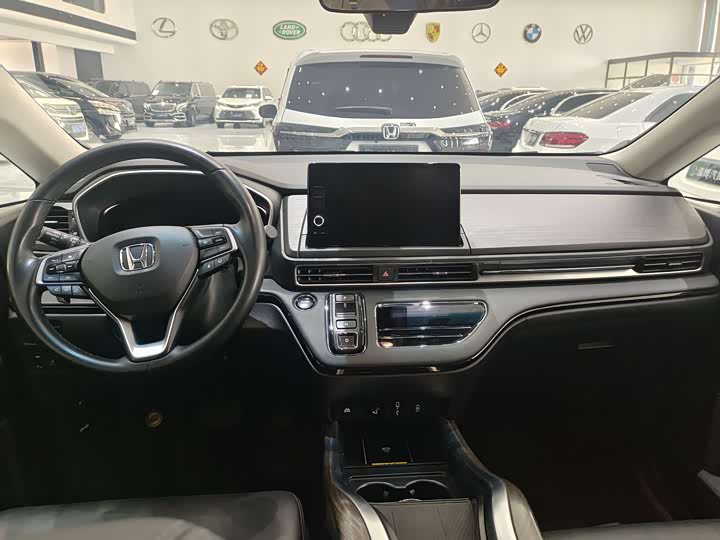 Фото 8 - Honda Elysion