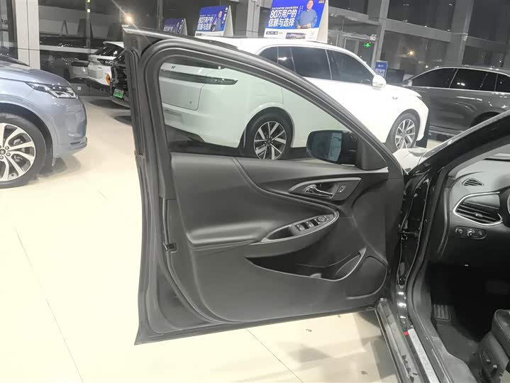 Фото 7 - Chevrolet Malibu XL