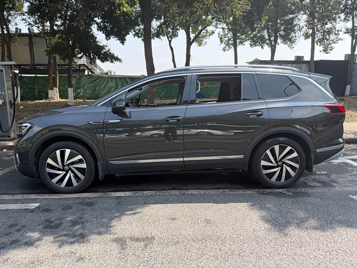 Фото 4 - Volkswagen Talagon