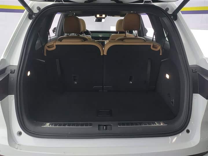 Фото 4 - LiXiang One