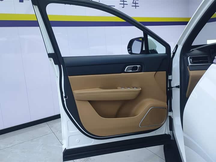 Фото 7 - LiXiang One