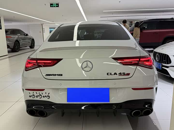 Фото 8 - Mercedes-Benz CLA-Class AMG