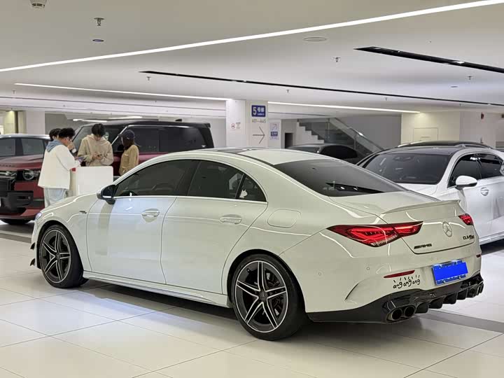 Фото 9 - Mercedes-Benz CLA-Class AMG