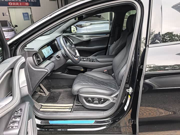 Фото 3 - BYD Sea Lion 07 EV