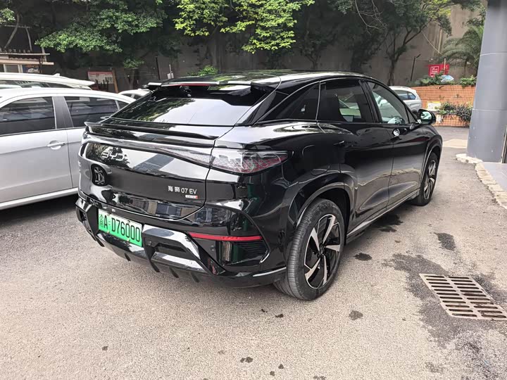 Фото 8 - BYD Sea Lion 07 EV