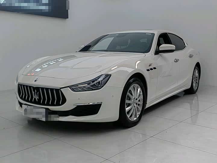 Фото 1 - Maserati Ghibli