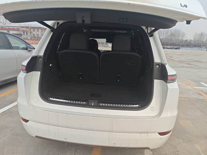 Фото 8 - LiXiang L9