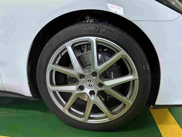 Фото 4 - Porsche Panamera