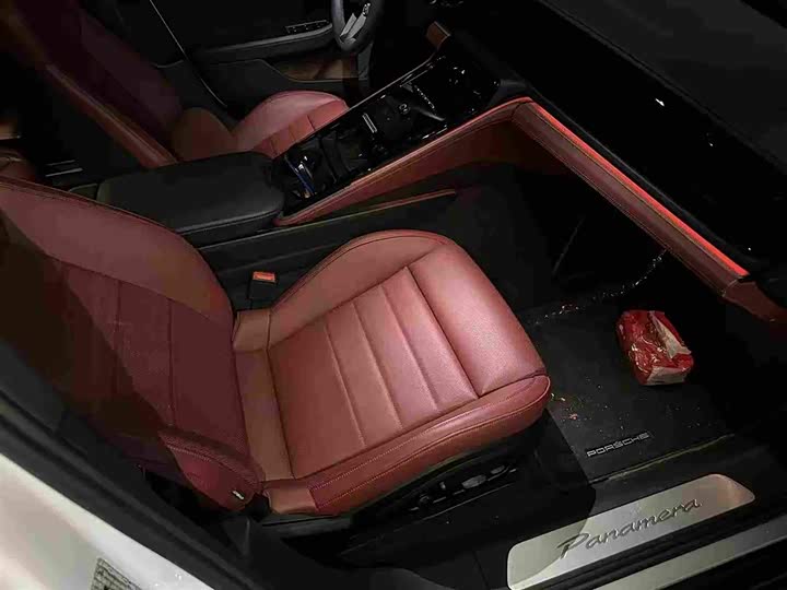 Фото 7 - Porsche Panamera