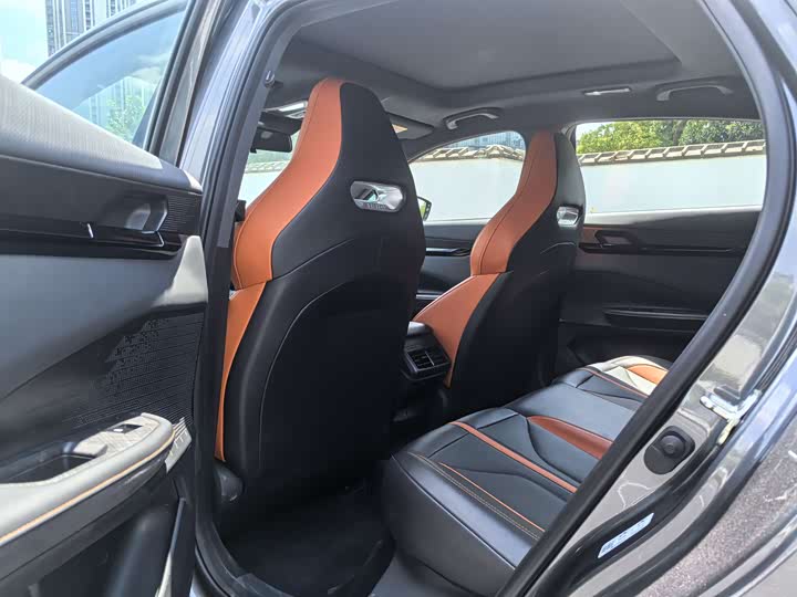 Фото 5 - Changan UNI-V