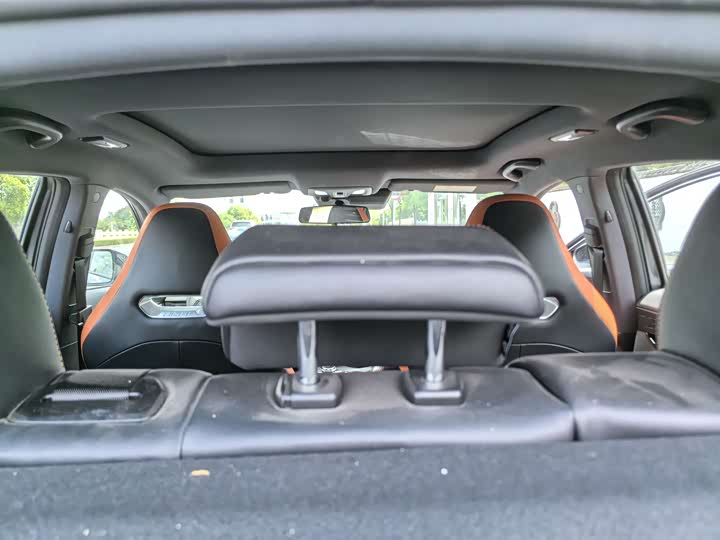 Фото 9 - Changan UNI-V