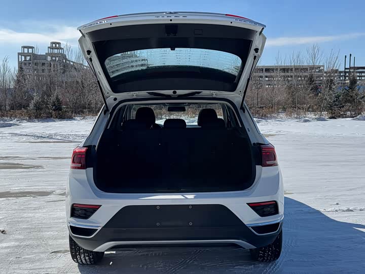Фото 9 - Volkswagen T-Roc