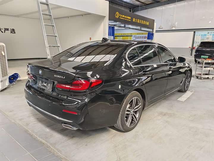 Фото 4 - BMW 5 Series