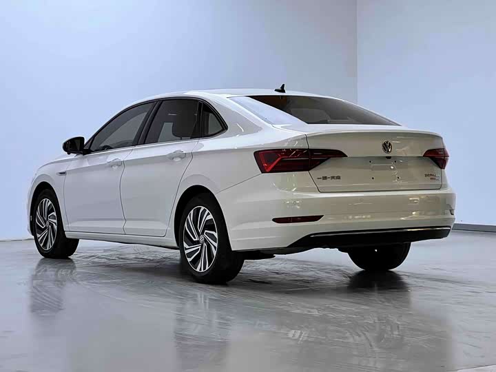 Фото 9 - Volkswagen Sagitar L