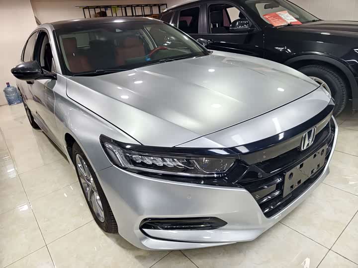 Photo 3 - Honda Accord