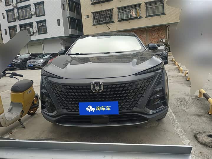 Фото 2 - Changan UNI-T