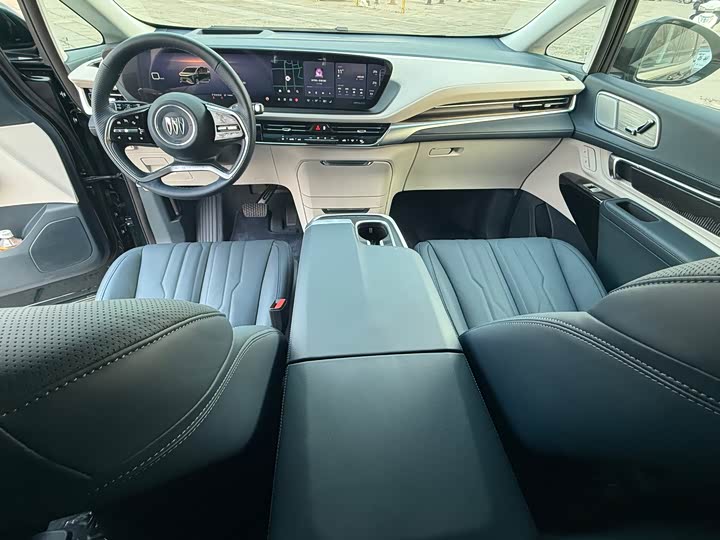 Фото 3 - Buick GL8 Century