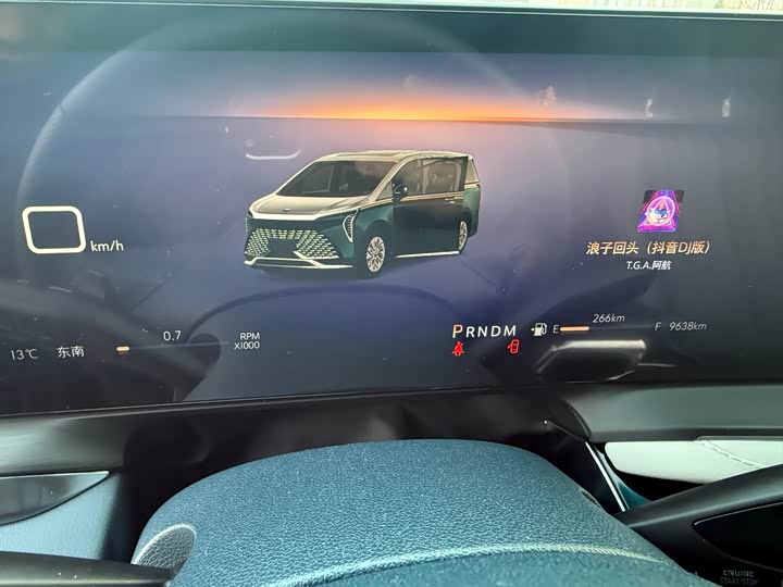 Фото 4 - Buick GL8 Century