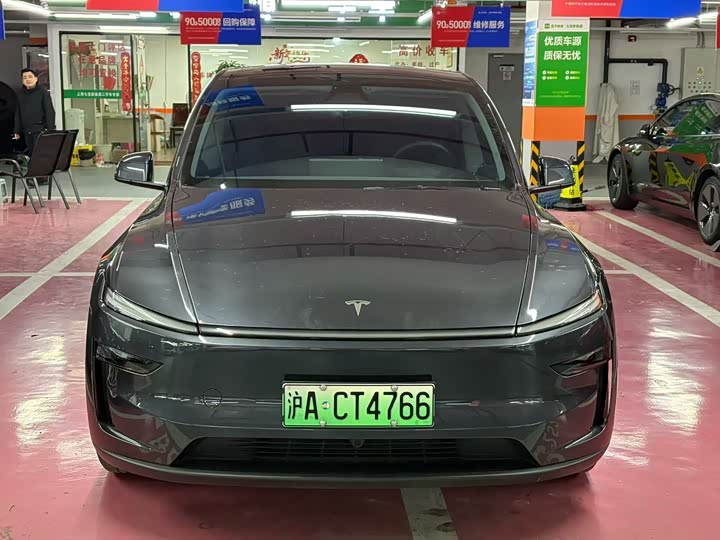 Photo 2 - Tesla Model Y