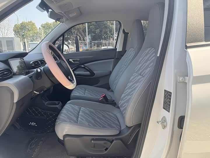 Photo 7 - Leapmotor T03