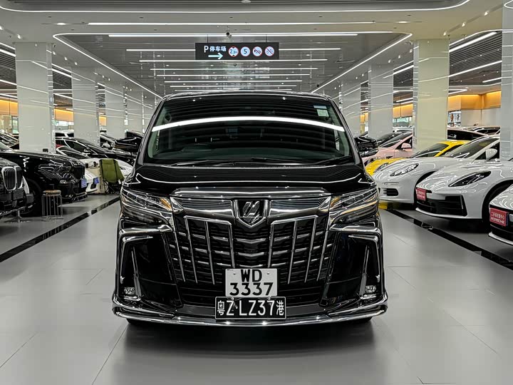 Фото 2 - Toyota Alphard