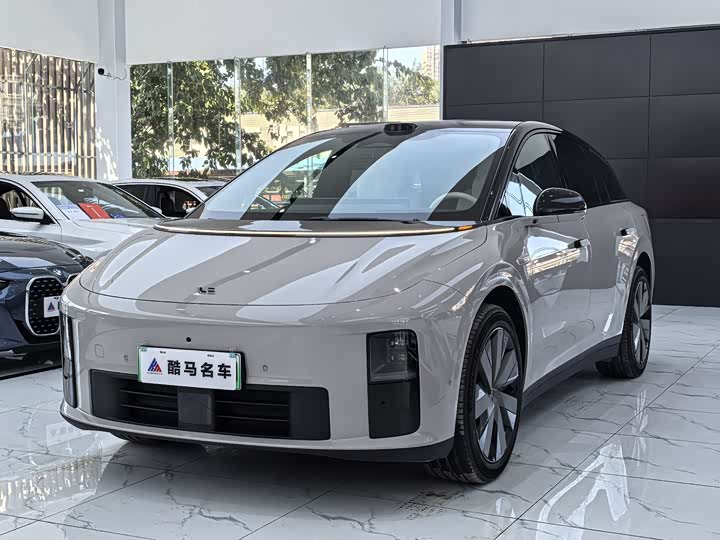 Photo 1 - LiXiang i6