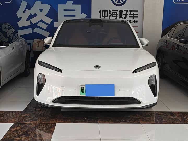 Фото 2 - Nio ET5T