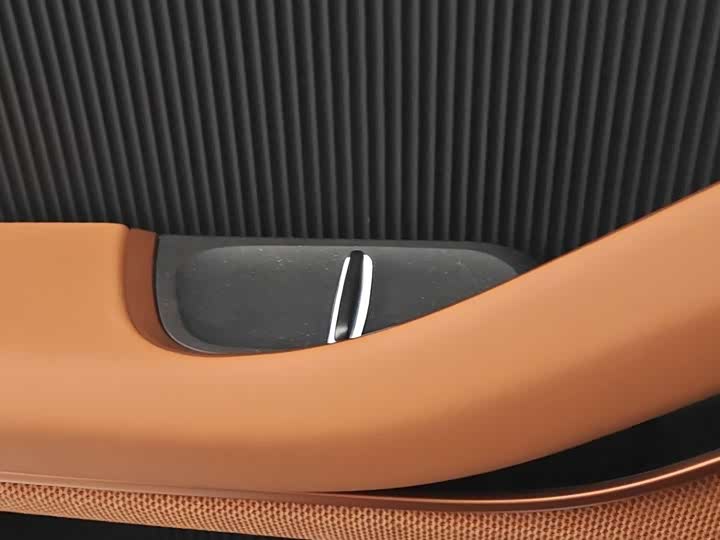 Фото 9 - Nio ET5T