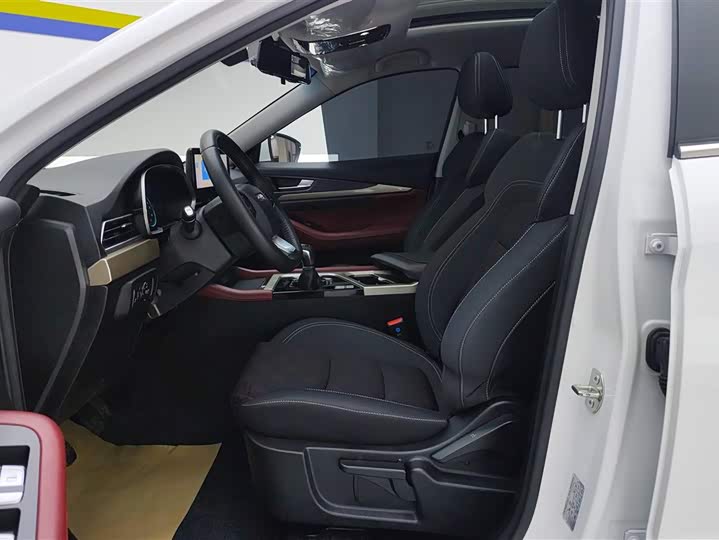 Фото 9 - Jetour X70