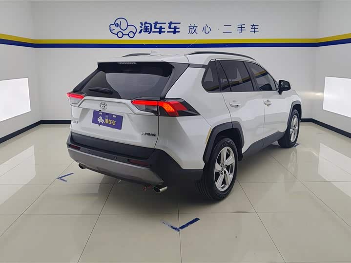 Toyota RAV4 2021 2021款 2.0L CVT两驱风尚PLUS版