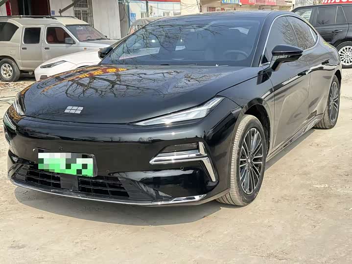 Photo 1 - Geely Galaxy Starshine 8 EM-i