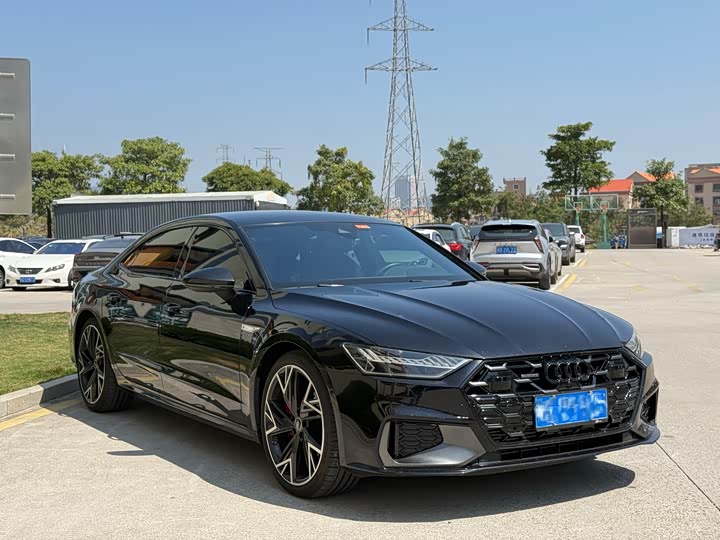 Фото 3 - Audi A7L