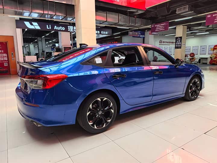 Фото 3 - Honda Civic