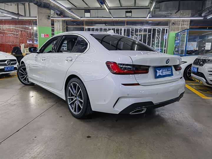 Фото 4 - BMW 3 Series