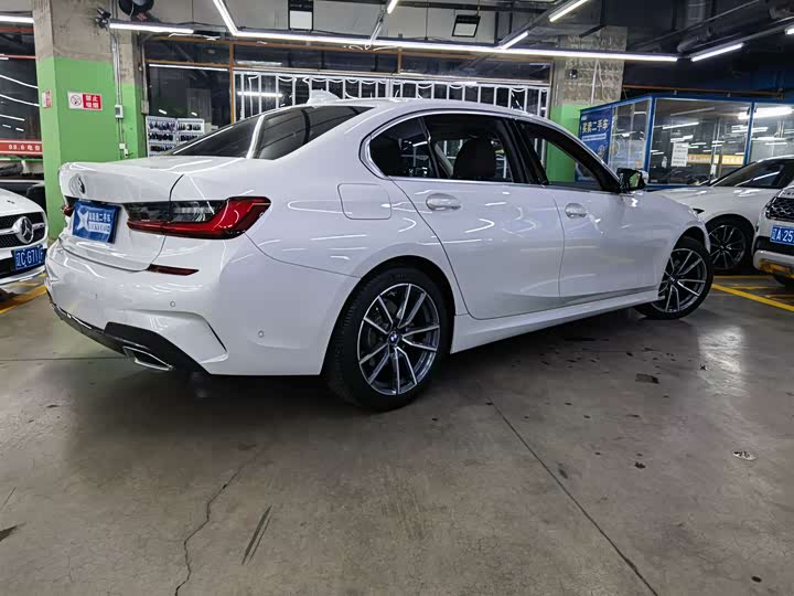 Фото 6 - BMW 3 Series