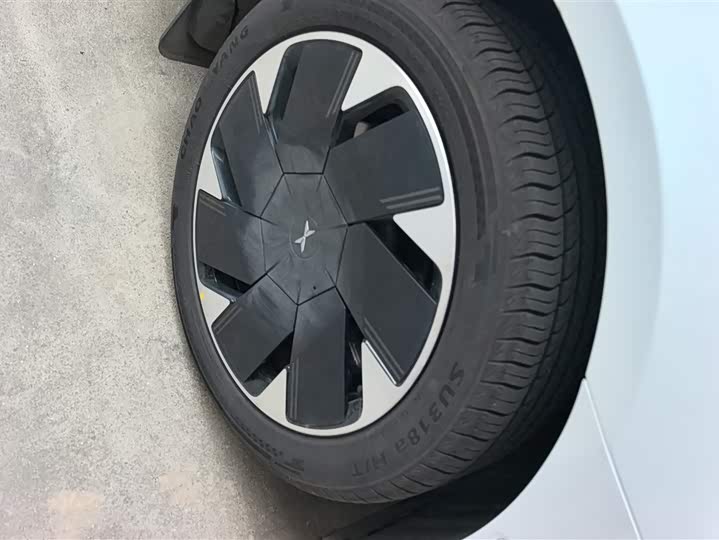 Фото 6 - XPeng Mona M03